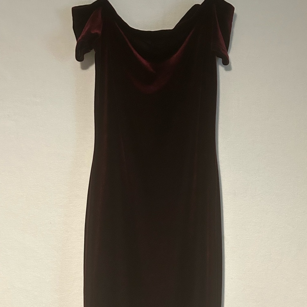 Off shoulder velour burgundy dress.